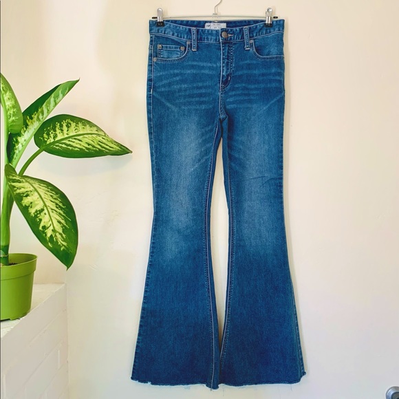 Free People Denim - FREE PEOPLE - Bell Bottom Flared Jeans